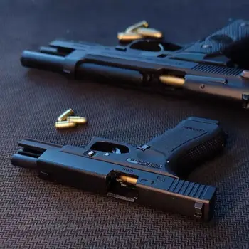 1:3 Glock Nuimamas Pistoletas Mini Modelis Keychain Visiškai Metaliniu Korpusu Mesti Žaislas Ginklą Berniukų Suaugusiųjų Gimtadienio Dovana Nuotrauka 4